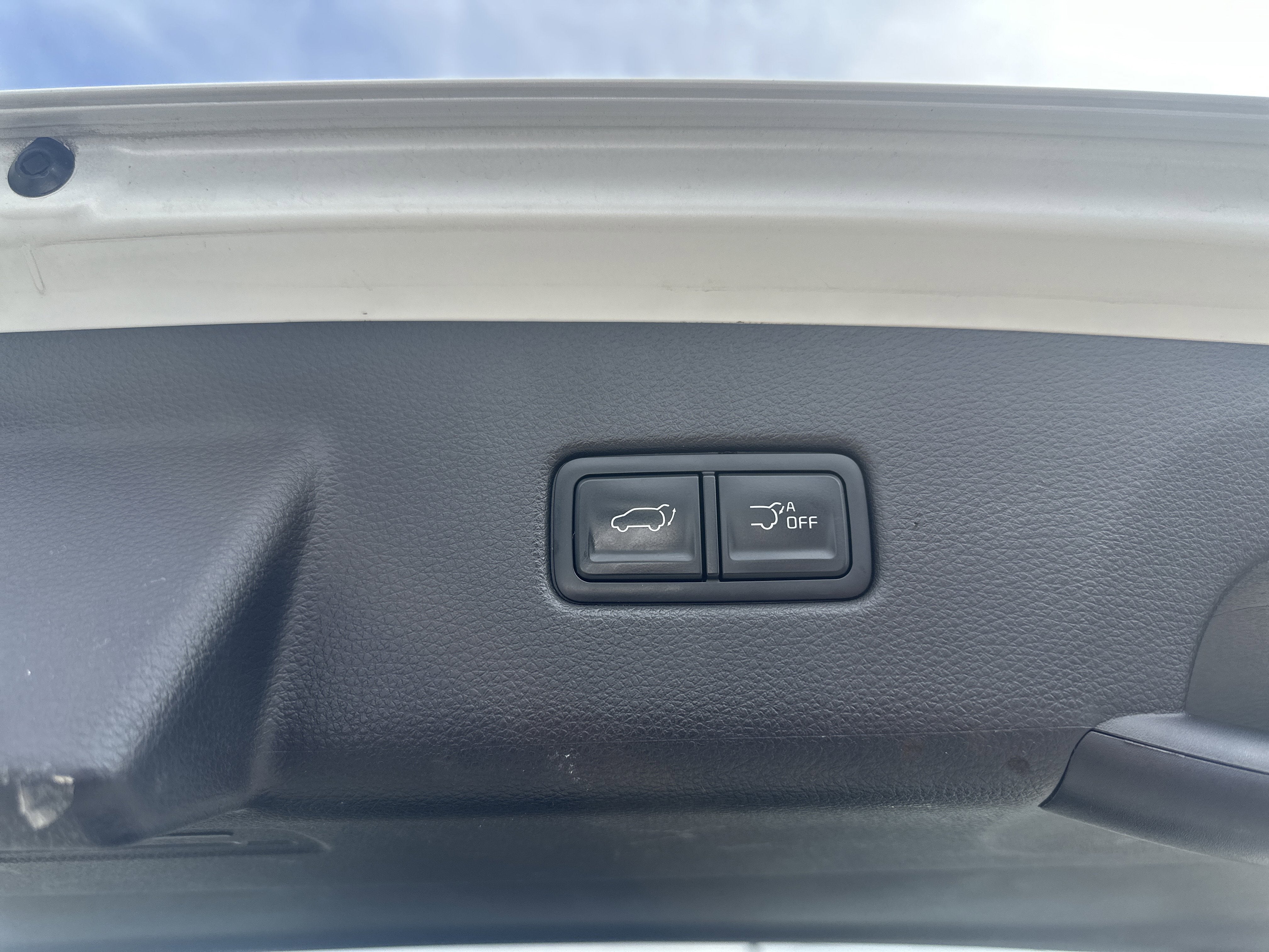 2024 Kia Carnival MPV SX