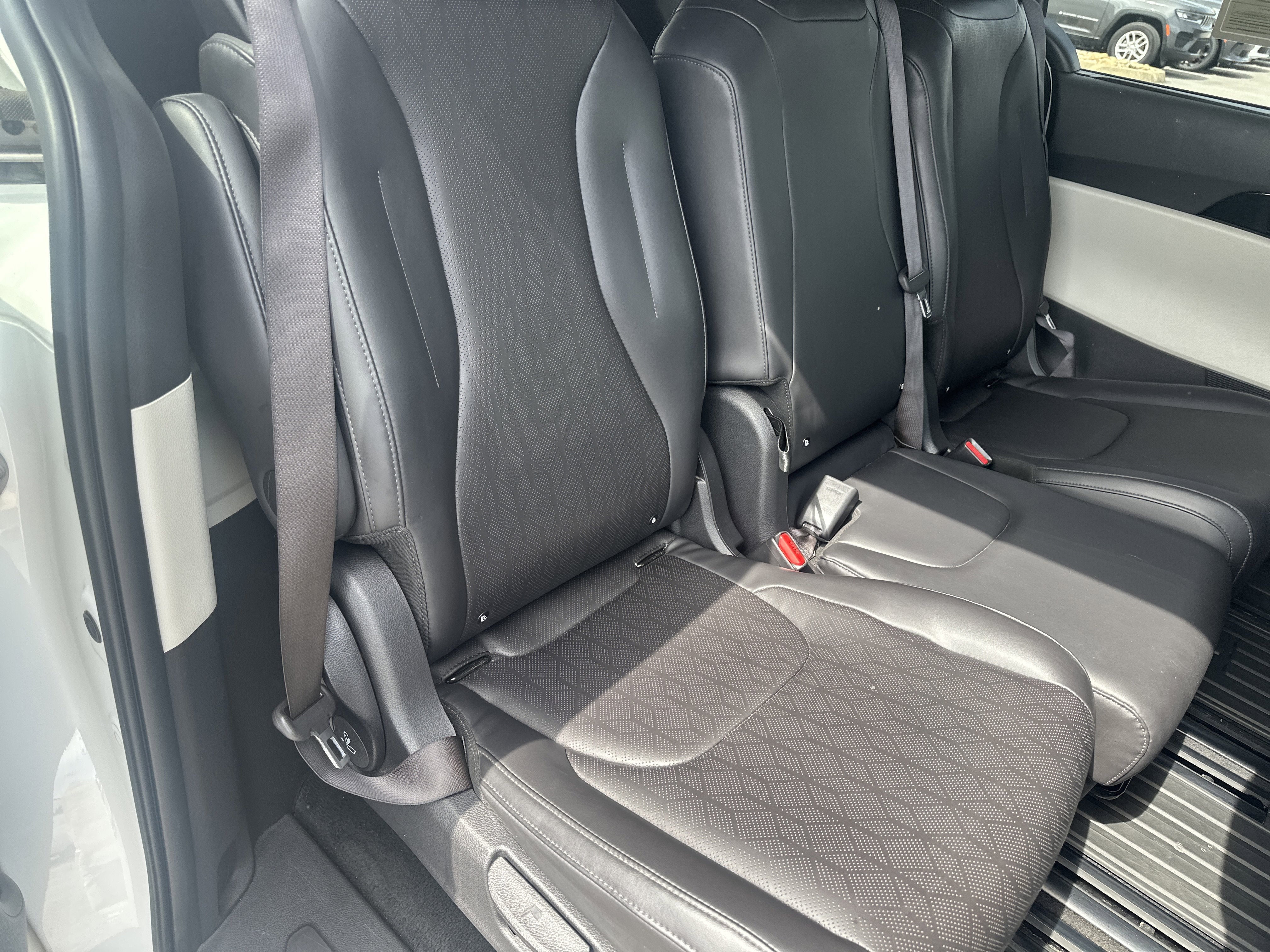 2024 Kia Carnival MPV SX